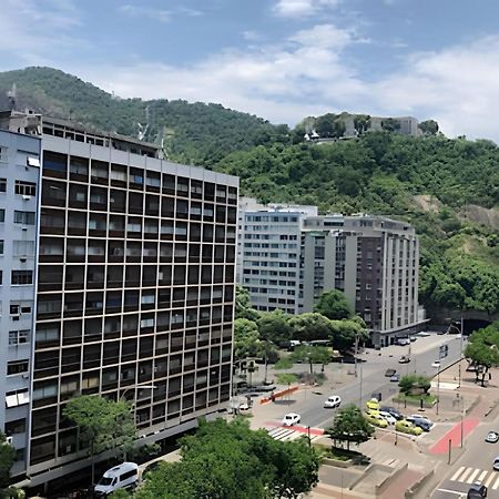 Apartamento Em Copacabana Com Vista Lateral Do Mar Рио де Жанейро Екстериор снимка