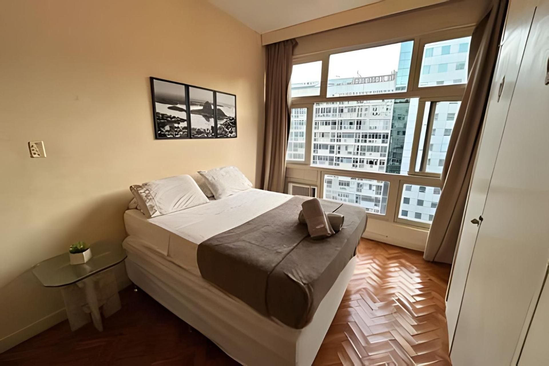 Apartamento Em Copacabana Com Vista Lateral Do Mar Рио де Жанейро Екстериор снимка